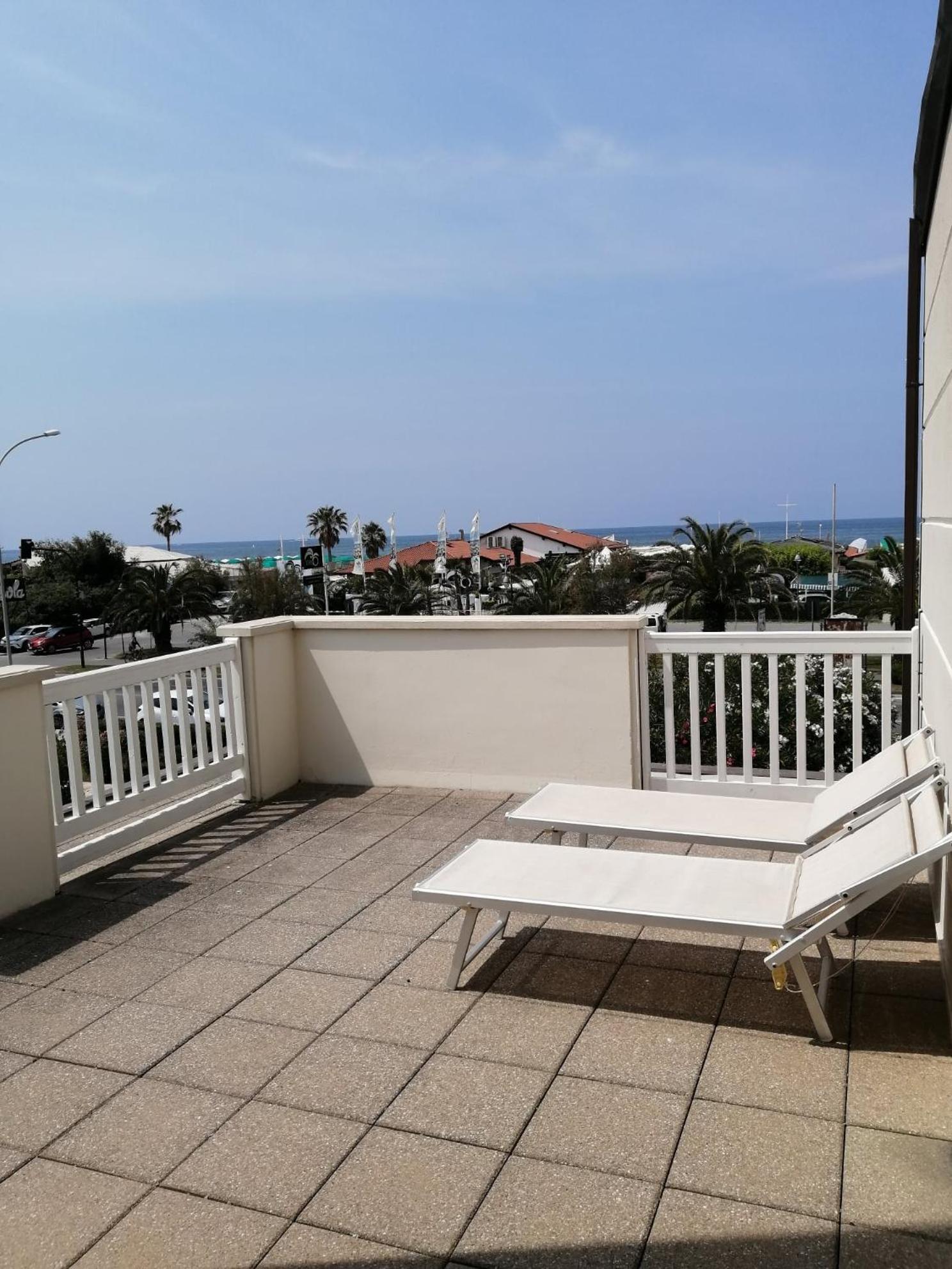 Hotel Oceano Marina di Pietrasanta Exterior foto